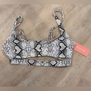 🐍🖤 NWT 🖤🐍 Snakeskin Print Bikini Cut Out Top